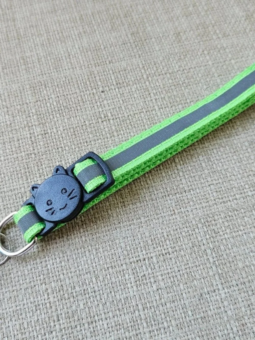 Cat Collar Neon Green With Bell Pet Accessories Size Adjustable NEW